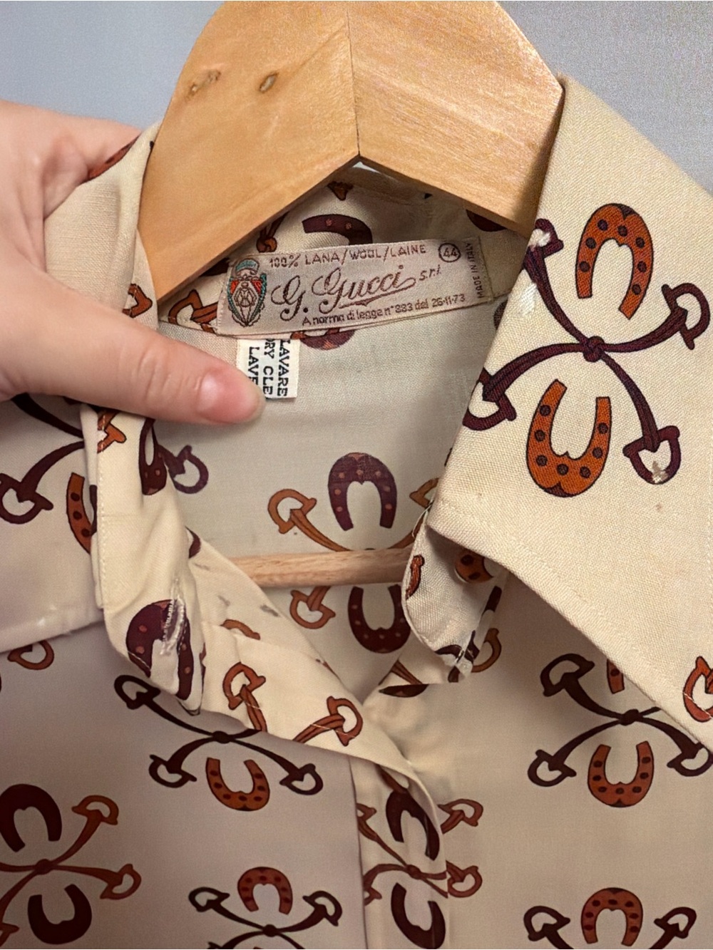 Gucci Men’s Cream Button-Down Shirt with Brown & Rust Horseshoe Print